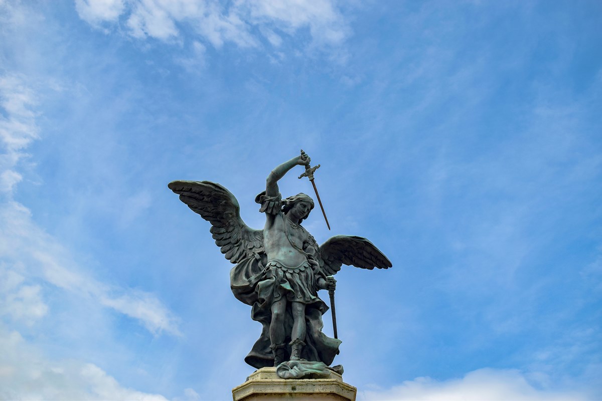 statue chateau d ange rome